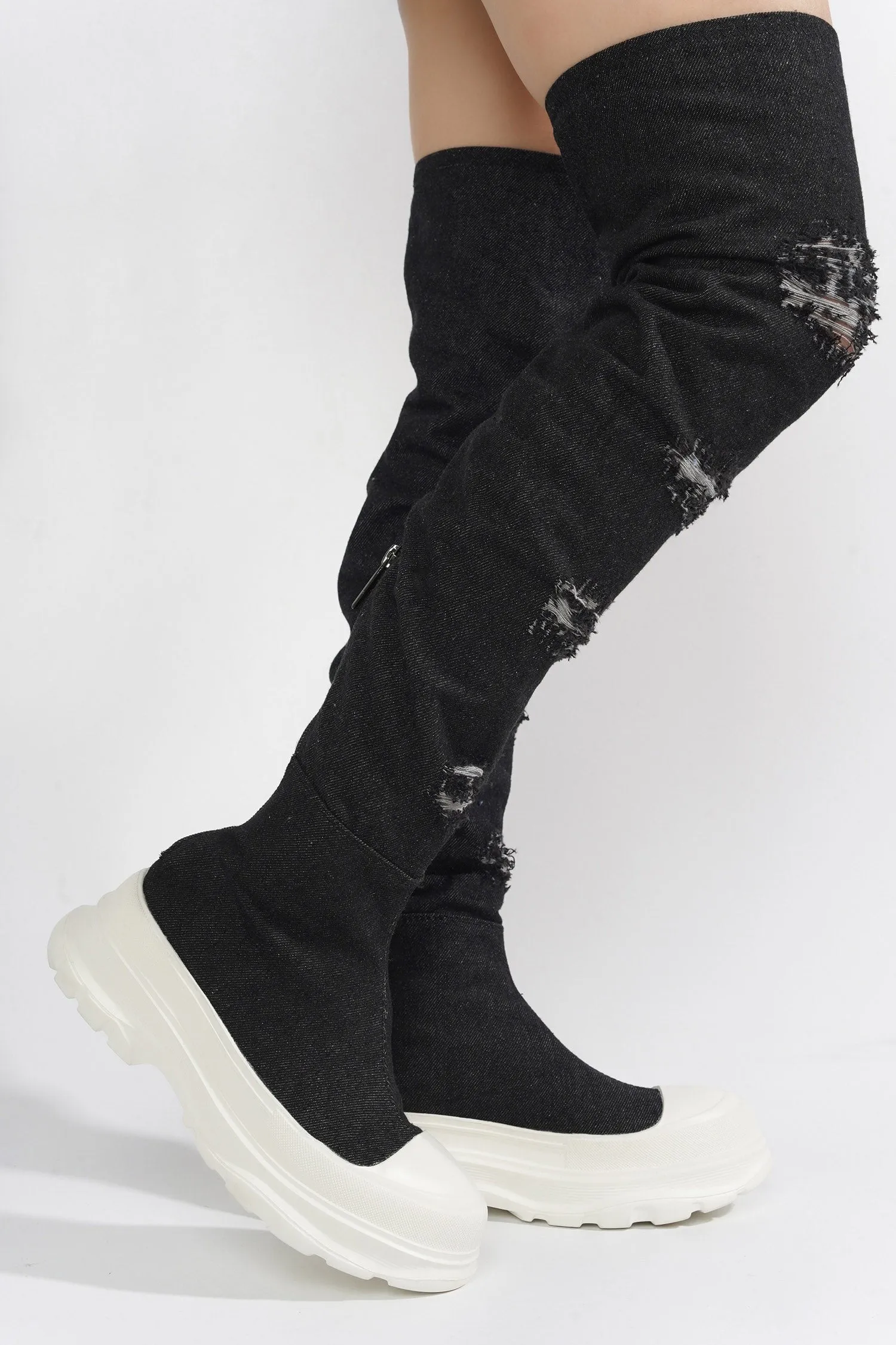 LOOKS - BLACK